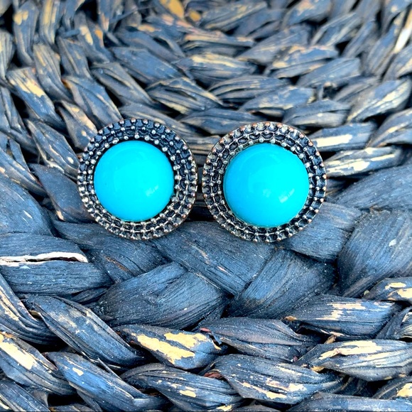 Round Turquoise Stud Earrings - Picture 2 of 4